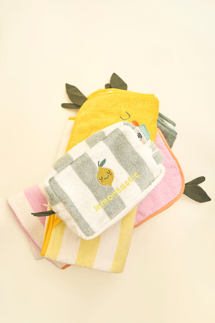 Pedro Pear hooded towel